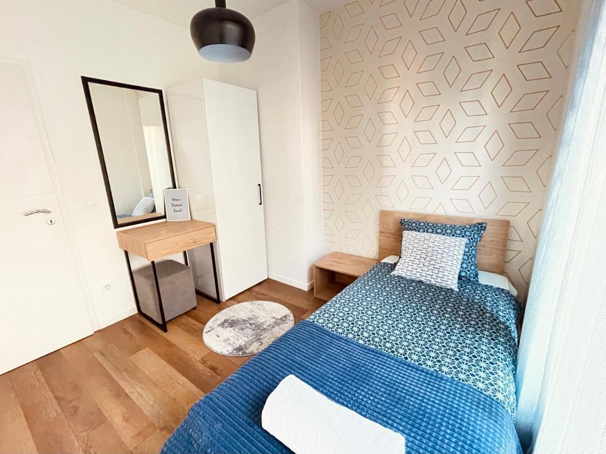 Tower Apartment 普里什蒂纳 外观 照片