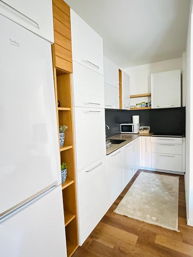 Tower Apartment 普里什蒂纳 外观 照片